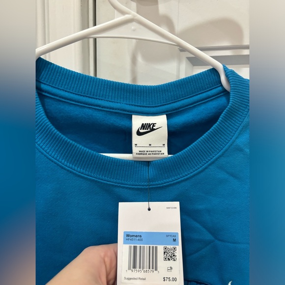 Brand new Nike crewneck - Picture 2 of 2